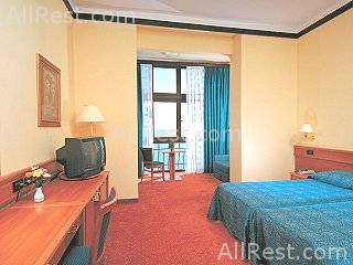 Kristal Hotel 39